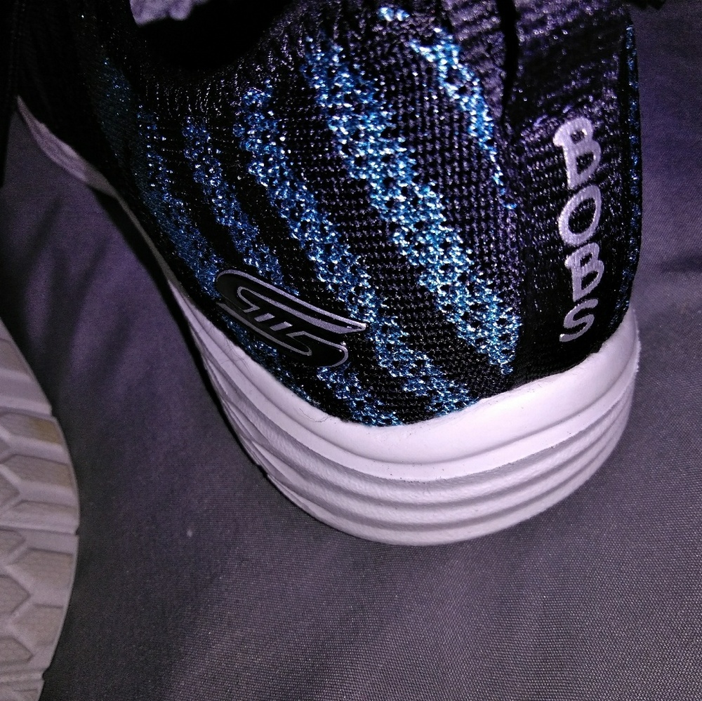 Skechers